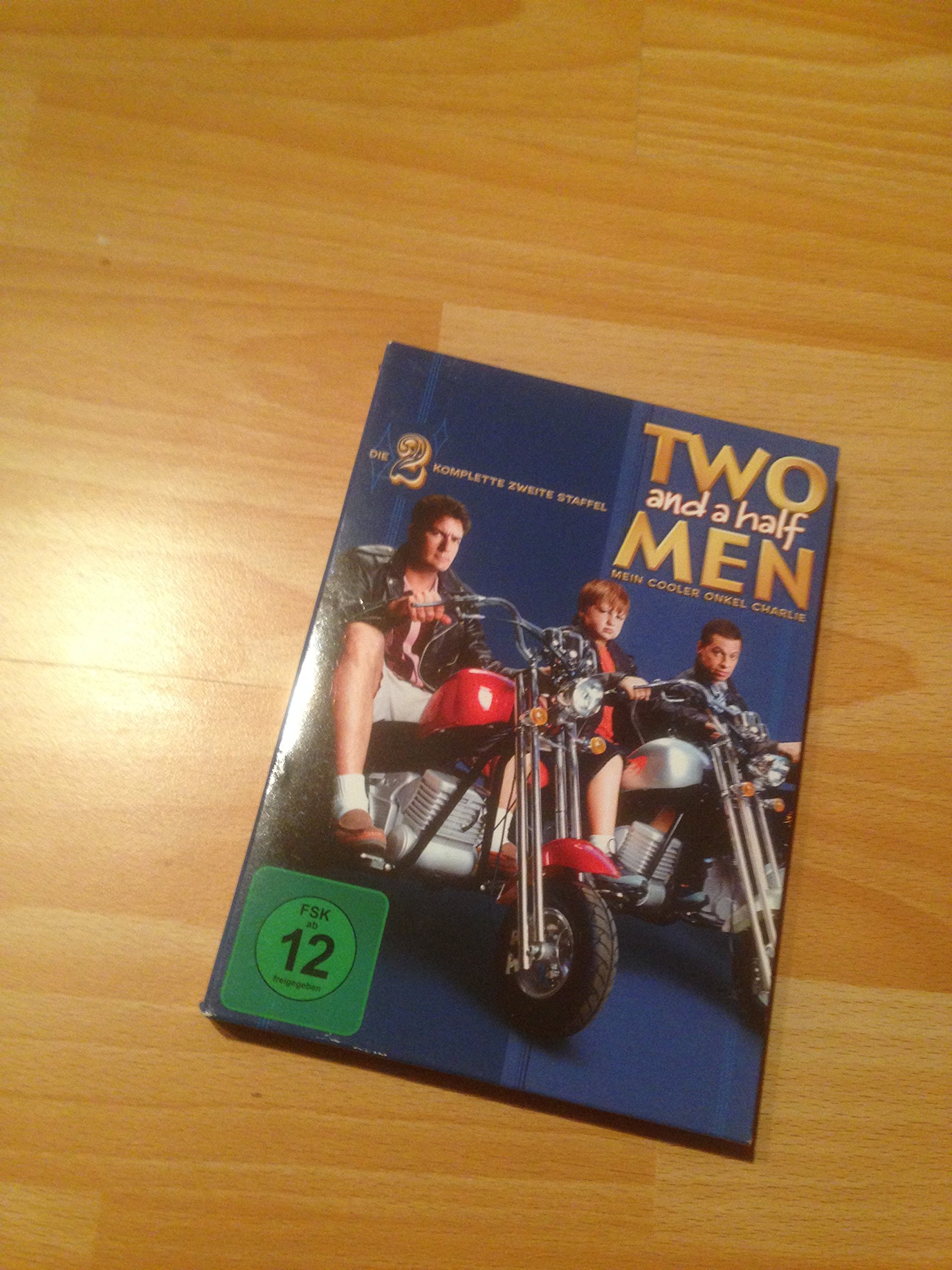 Two and a Half Men: Mein cooler Onkel Charlie - Die komplette zweite Staffel (4 DVDs)